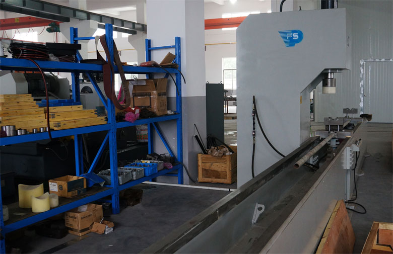 7���Ԅ�(d��ng)Уֱ�C(j��)